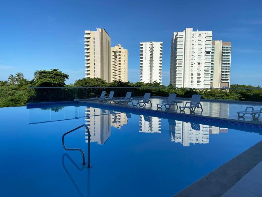 Modern Well-equipped 4 Ppl Condo/5 Min Beach Walk Apartment