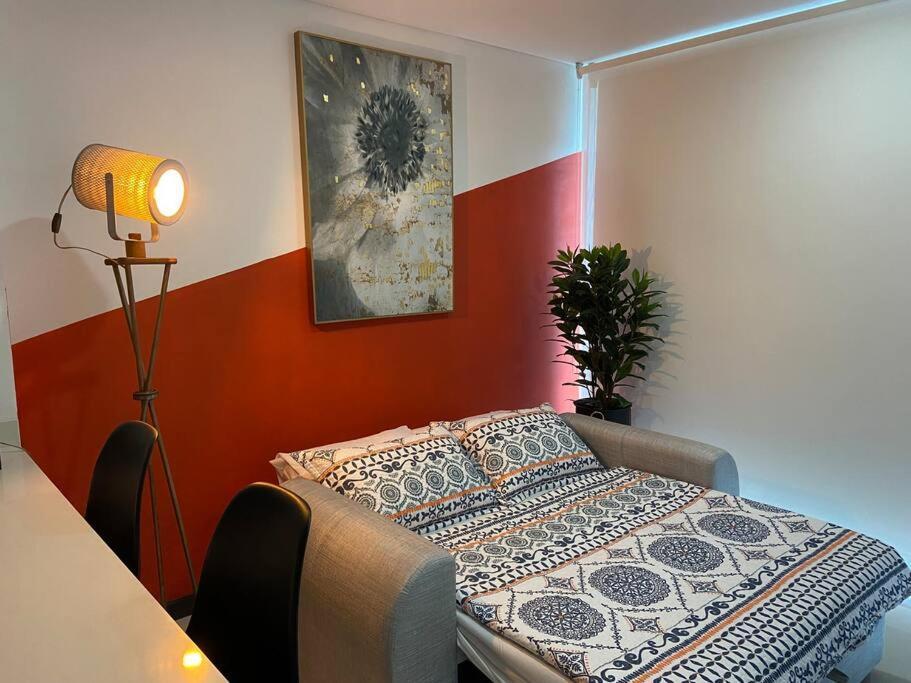 Modern Well-equipped 4 Ppl Condo/5 Min Beach Walk *